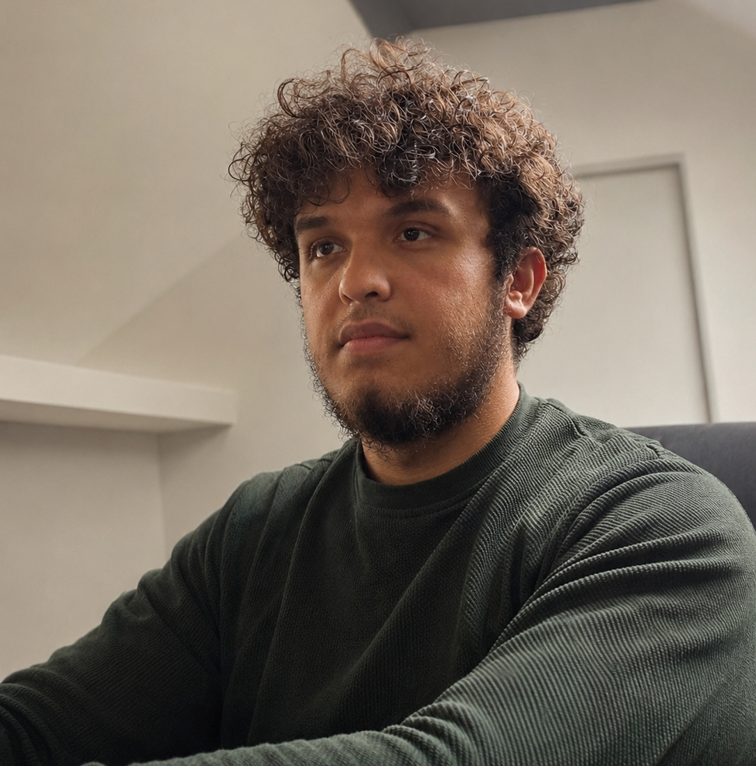 Portret van Damian, webbouwer bij DeemsterDesign